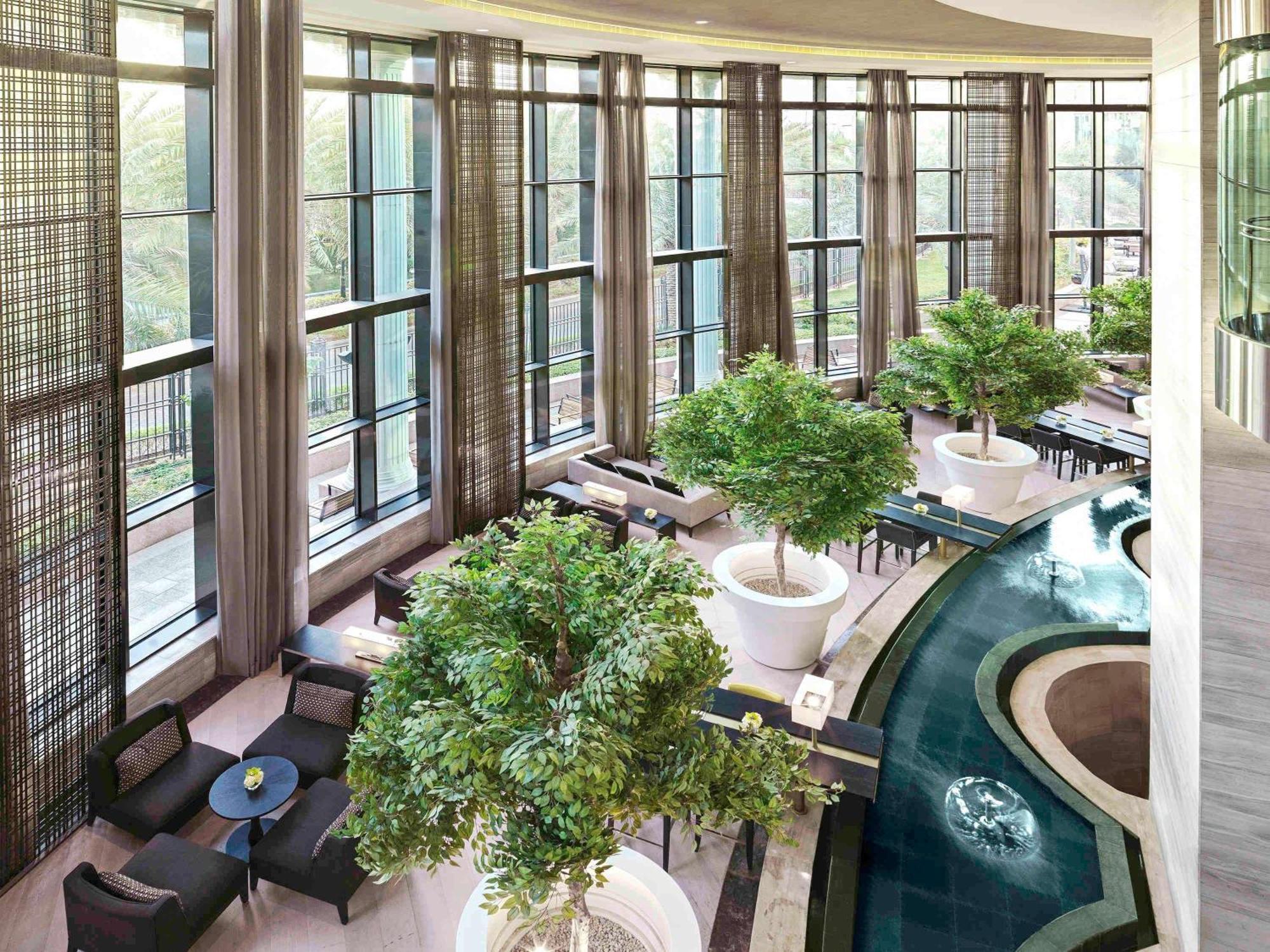 Fairmont Riade Exterior foto The interior of the hotel