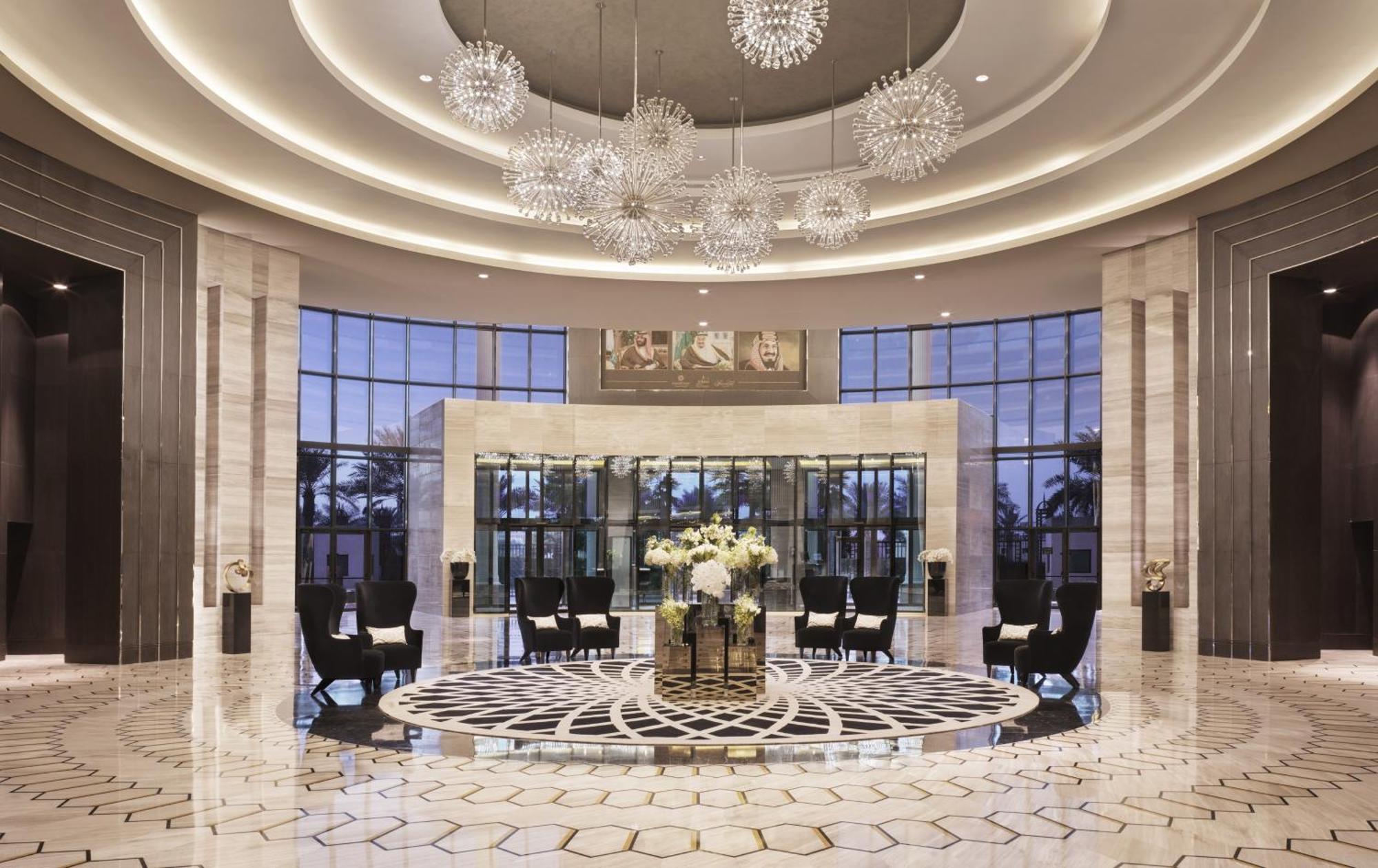 Fairmont Riade Exterior foto Lobby